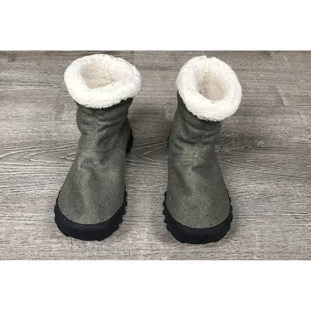BOGS Women's B Moc II Slipper Dark Green Size 7 Winter Snow Boots